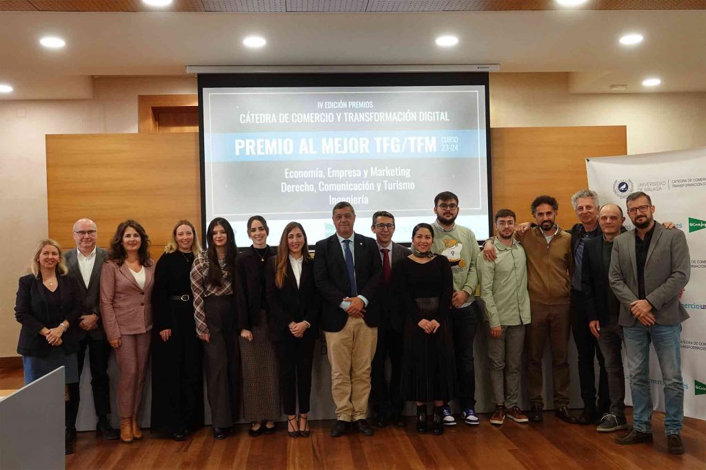 Fotografía Ganadores Premio al mejor TFG/TFM Cátedra Comercio y Transformación Digital UMA, El corte inglés